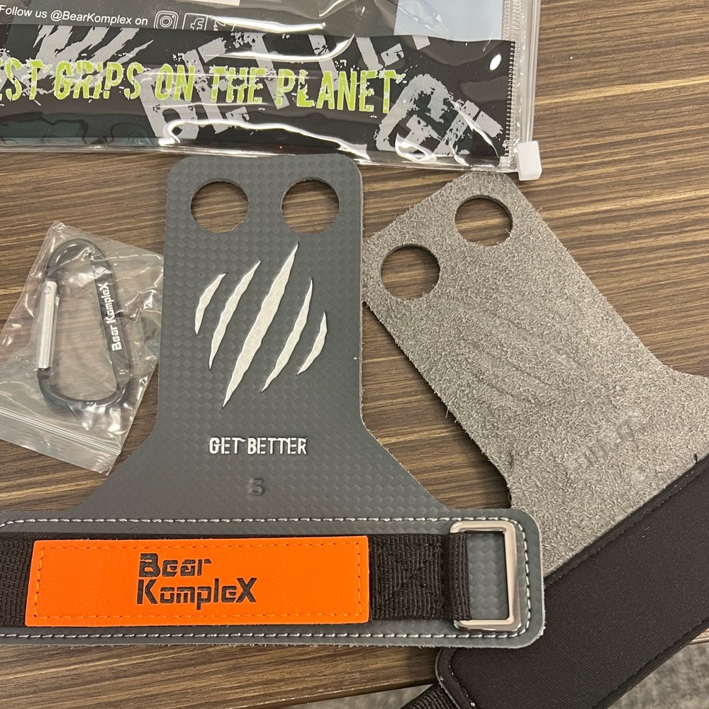 Exercise gloves - obstacle course and gym